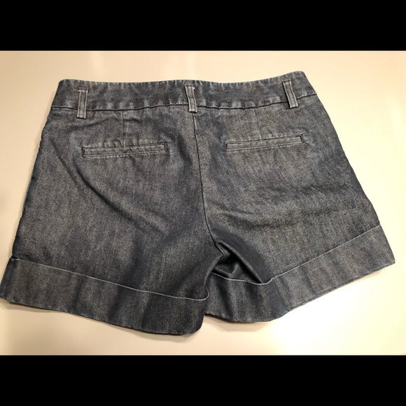Express jean shorts - Picture 2 of 3